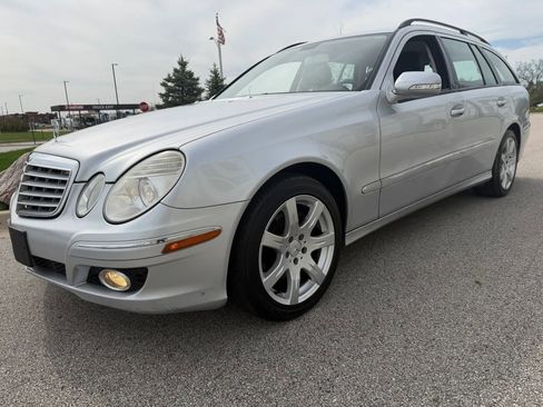 Used 2007 Mercedes-Benz E 350 4MATIC Wagon image 4