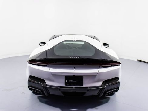 Certified 2025 Ferrari 12Cilindri RWD image 7