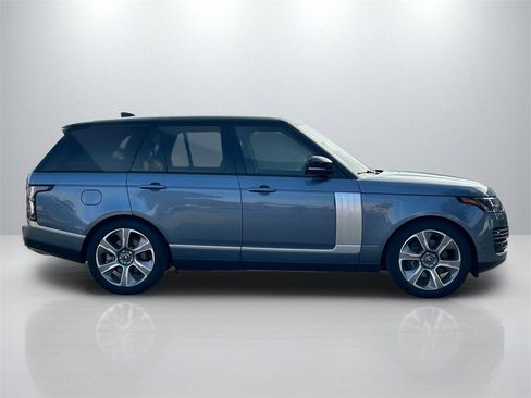 Used 2022 Land Rover Range Rover Westminster Edition image 4
