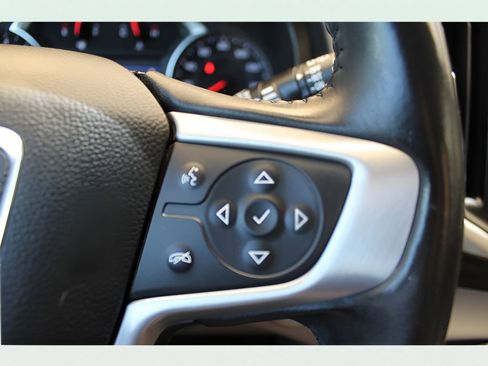 Used 2020 GMC Terrain SLE w/ Driver Convenience Package image 31