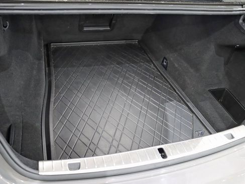 Used 2022 BMW 750i xDrive w/ Executive Package image 44