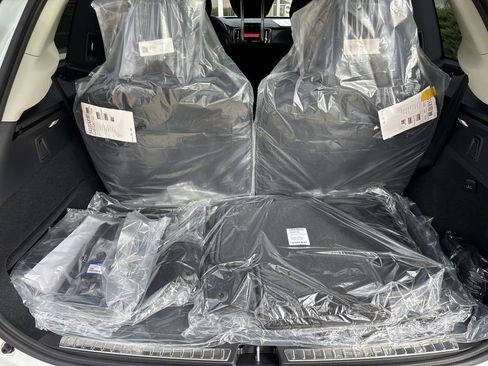 New 2026 Volvo XC90 B6 Plus w/ Protection Package Premier image 9