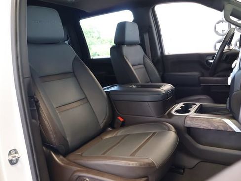 Used 2022 GMC Sierra 3500 Denali AWD/4WD image 24
