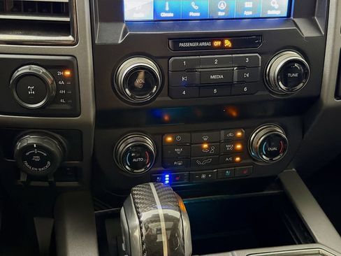 Used 2020 Ford F150 Raptor w/ Equipment Group 802A Luxury AWD/4WD image 21