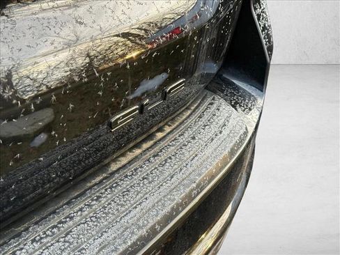 Used 2023 GMC Yukon SLE w/ Gmc Pro Safety Plus Package image 12