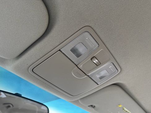 Used 2016 Hyundai Elantra SE image 20