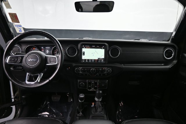 Used 2022 Jeep Wrangler Unlimited Sahara w/ LED Lighting Group AWD/4WD image 12