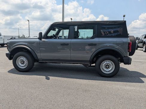 New 2025 Ford Bronco 4-Door image 7