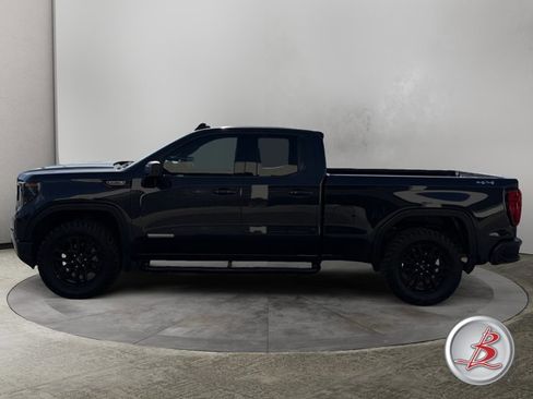 Used 2022 GMC Sierra 1500 Elevation AWD/4WD image 2