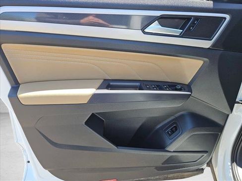 Used 2021 Volkswagen Atlas Cross Sport SE w/ Panoramic Sunroof Package AWD/4WD image 10