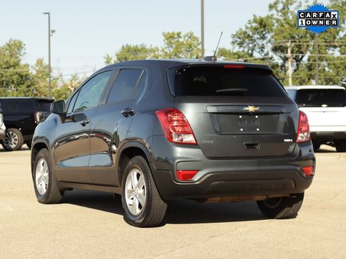 Used 2021 Chevrolet Trax LS w/ Tint and Cruise Package FWD image 5
