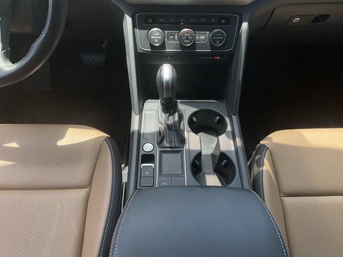 Used 2021 Volkswagen Atlas Cross Sport SE FWD image 14