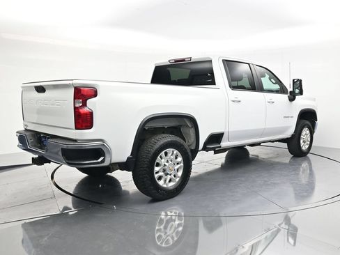 Used 2023 Chevrolet Silverado 2500 LT AWD/4WD image 5