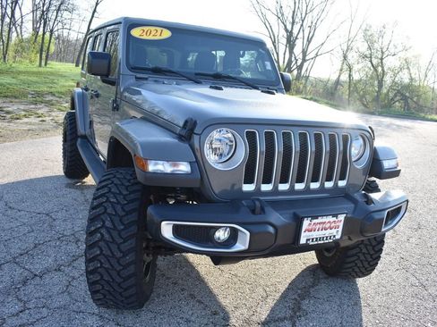 Used 2021 Jeep Wrangler Unlimited Sahara AWD/4WD image 10