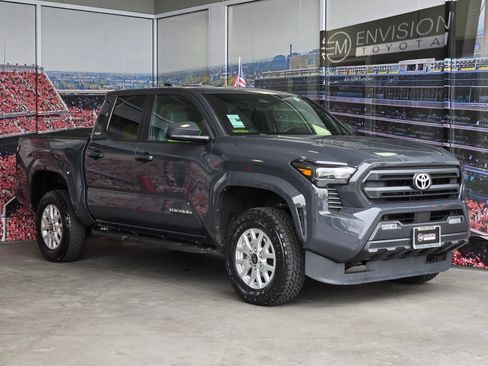Used 2024 Toyota Tacoma SR5 AWD/4WD image 1