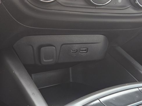 Used 2024 Chevrolet Trax RS w/ Driver Confidence Package FWD image 23