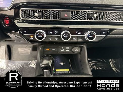 Used 2022 Honda Civic Touring image 9