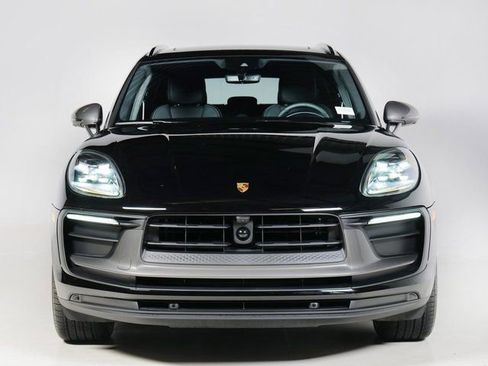 New 2025 Porsche Macan Turbo image 7