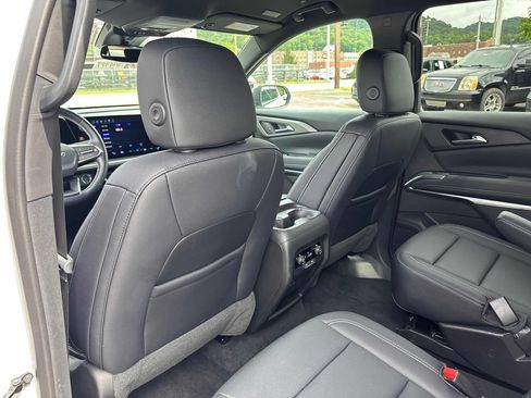 Used 2026 Chevrolet Traverse LT AWD/4WD image 22