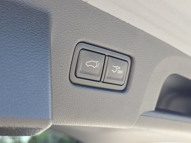 Used 2025 Kia Telluride EX w/ EX Captain's Chair Package FWD image 11