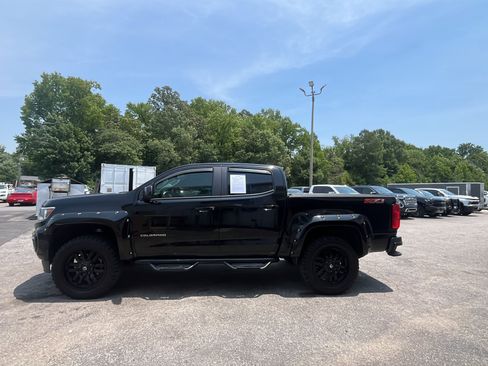 Used 2022 Chevrolet Colorado Z71 w/ Safety Package AWD/4WD image 2