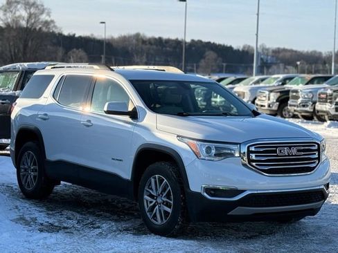 Used 2019 GMC Acadia SLE w/ LPO, Floor Liner Package image 36
