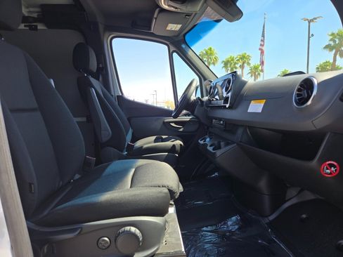 New 2025 Mercedes-Benz Sprinter 2500 image 19
