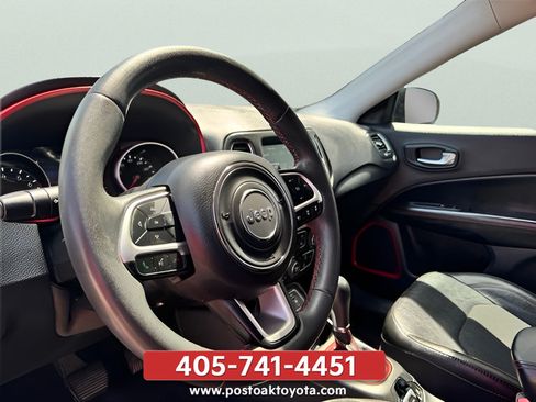 Used 2021 Jeep Compass Trailhawk AWD/4WD image 34