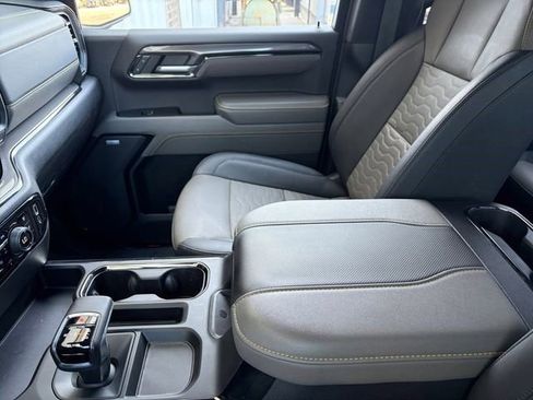 Certified 2023 Chevrolet Silverado 1500 ZR2 image 21