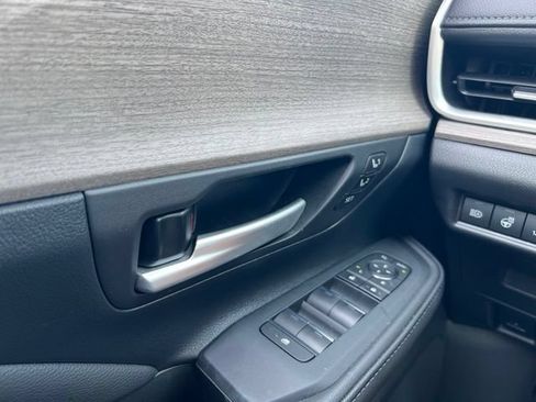 Used 2026 Toyota Grand Highlander AWD Hybrid image 21