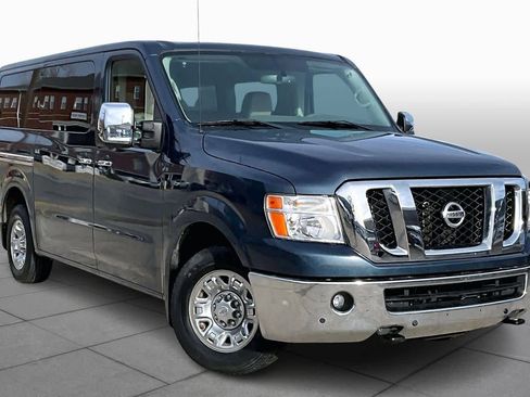 Used 2021 Nissan NV 3500 SL image 2