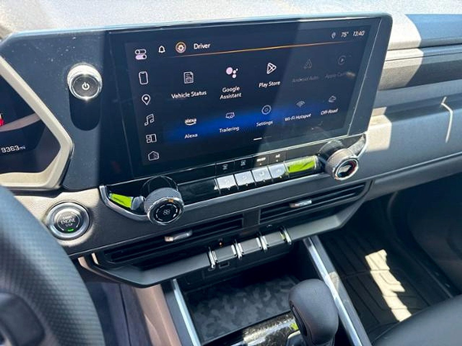Used 2024 Chevrolet Colorado Trail Boss AWD/4WD image 19