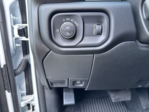 New 2026 RAM 3500 Big Horn AWD/4WD image 29