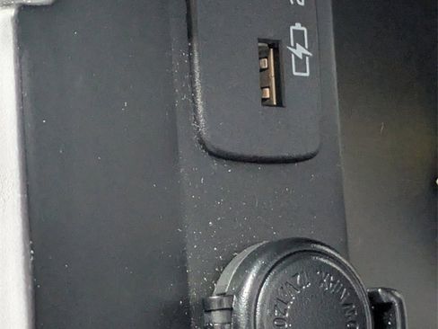 Used 2022 Subaru Crosstrek 2.5i Sport w/ Moonroof Package image 25