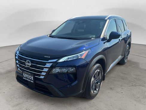Used 2025 Nissan Rogue SV w/ SV Premium Package AWD/4WD image 1
