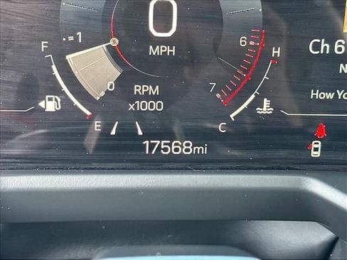Certified 2025 GMC Acadia Denali w/ Super Cruise Package FWD image 26