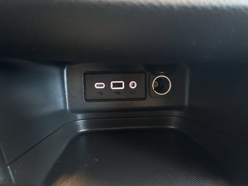 Used 2020 Chevrolet Equinox LT w/ Driver Convenience Package FWD image 25