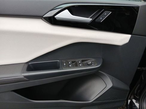 New 2026 Volkswagen Taos S image 11