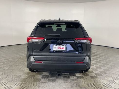 Used 2022 Toyota RAV4 LE image 22