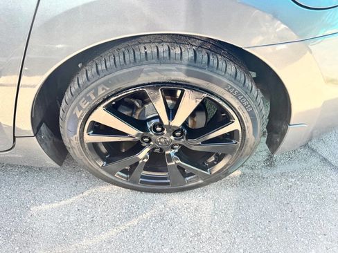 Used 2018 Nissan Maxima 3.5 SV w/ Interior Lighting Package image 5