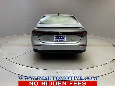 Used 2024 Honda Accord Sport image 4