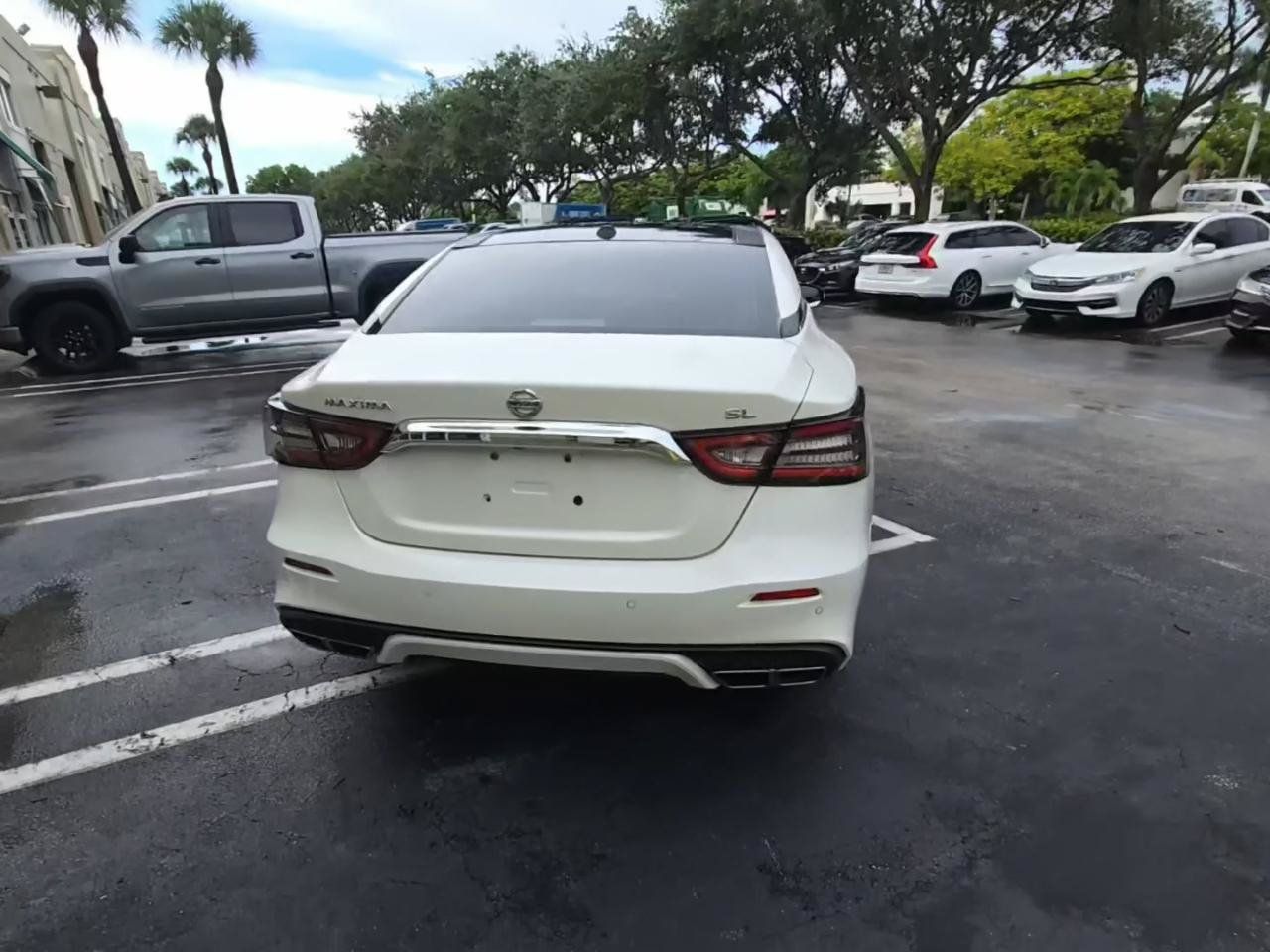 Used 2019 Nissan Maxima 3.5 SL w/ Floor Mat Group FWD image 3
