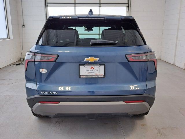 Used 2025 Chevrolet Equinox LT FWD image 6