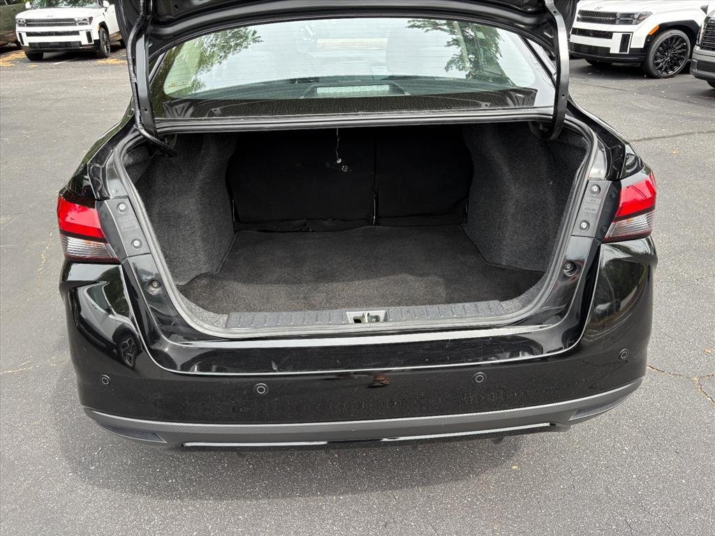 Used 2025 Nissan Versa SV FWD image 23