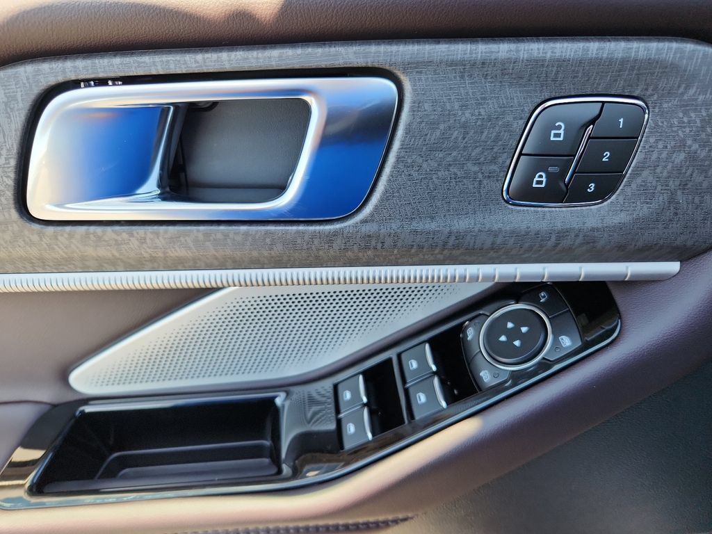 New 2026 Ford Explorer Platinum RWD image 21