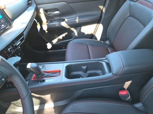 New 2026 Nissan Kicks SR image 22