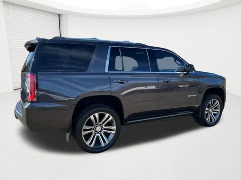 Used 2017 GMC Yukon Denali w/ Open Road Package image 5