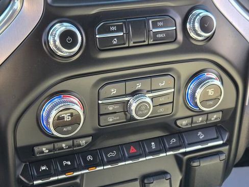 Used 2020 GMC Sierra 1500 SLT w/ SLT Premium Plus Package image 25