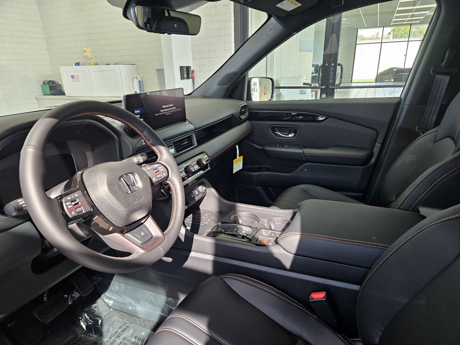 New 2026 Honda Pilot TrailSport image 8