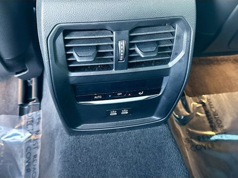 Used 2023 BMW i4 eDrive35 image 19